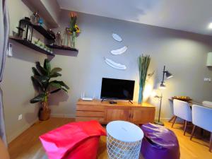 The Loft at Midhills Genting Highlands Free WiFi的电视和/或娱乐中心