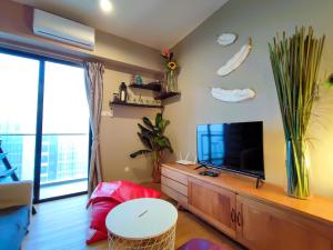 The Loft at Midhills Genting Highlands Free WiFi的电视和/或娱乐中心