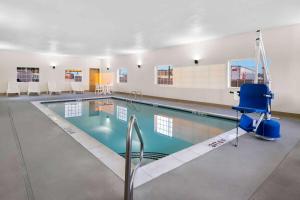 Bazén v ubytování Microtel Inn & Suites by Wyndham Sweetwater nebo v jeho okolí