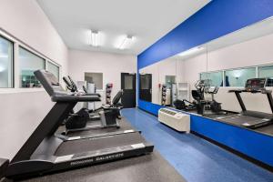 Fitness centrum a/nebo fitness zařízení v ubytování Microtel Inn & Suites by Wyndham Sweetwater