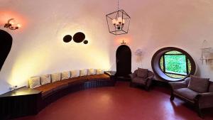 Posezení v ubytování Dome Villas by Jade - Red Dome