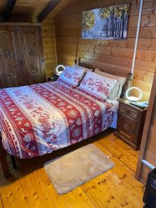 Postel nebo postele na pokoji v ubytování Chalet Aledia