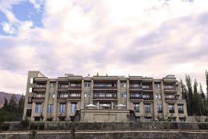 Το κτήριο όπου στεγάζεται το ξενοδοχείο