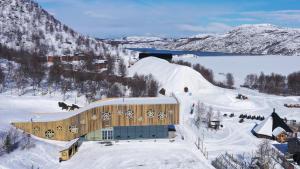 Snowhotel Kirkenes v zimě