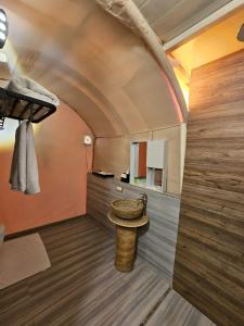 Koupelna v ubytování Nirvana Retreat By Patanjali Wellness Initiative