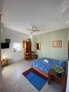 TV a/nebo společenská místnost v ubytování Mosaics easystay Penthouse 360'view