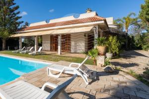 Swimmingpoolen hos eller tæt på Villa Lume - Piscina Privata - by Cala Salento