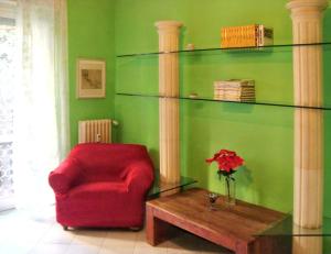 Posedenie v ubytovaní Charming Apartment near the Colosseum in Roma - 55 sqm - Balcony