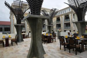Restoran või mõni muu söögikoht majutusasutuses The Night Hotel