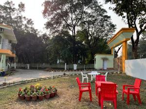 Gallery image of Golden View Resort in Chāndil +12 photos