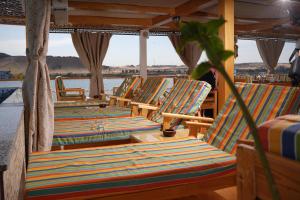 Loodusmaastik paatelamu lähedal