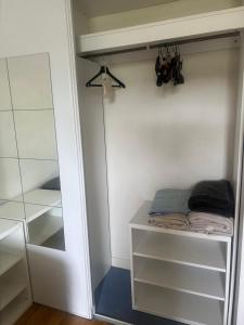 Imagen de la galería de Deux chambres indépendantes dans appartement moderne, en Clichy