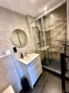 Koupelna v ubytování Bright and Modern Loft Retreat + 6 fotografií
