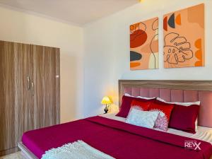 Ліжко або ліжка в номері Raghuveer Sadan, Near Ram Mandir -10 Min Walk