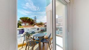 Балкон или терраса в Stay In Muchavista Shores