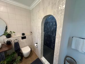 The Bryanston Boutique的一间浴室