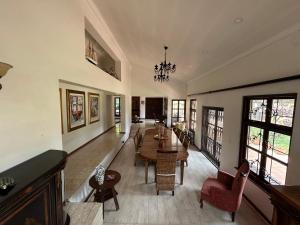 The Bryanston Boutique的休息区