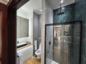 The Bryanston Boutique的一间浴室