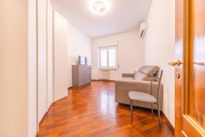 O zonă de relaxare la Easy Host Apt Casa Numitore