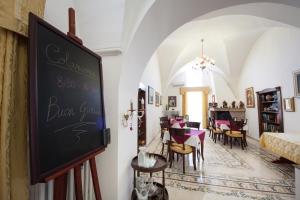 A seating area at Agriturismo Villantica