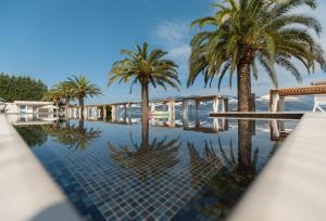 Bazén v ubytování Monte Palm Beach nebo v jeho okolí