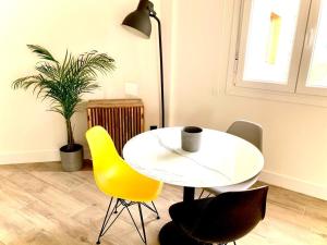 Et opholdsområde på Luminoso apartamento en San Sebastian