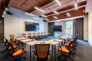 Бизнес-центр и/или конференц-зал в Sadu Hotel Almaty, a member of Radisson Individuals
