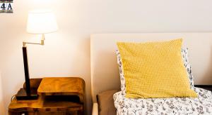 Postel nebo postele na pokoji v ubytování Kurkowa GamaHome Cozy Apartments