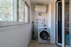 Fotografie z fotogalerie ubytování Appartamento Confortevole con posto auto gratuito e wifi v Sanremu