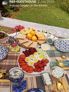 Cibo presso l'affittacamere o nelle vicinanze