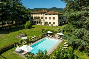 Bazén v ubytování Agriresort & Spa Fattoria I Ricci nebo v jeho okolí