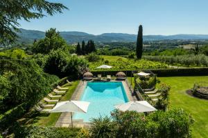 Bazén v ubytování Agriresort & Spa Fattoria I Ricci nebo v jeho okolí