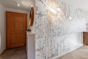 Fotografija u galeriji objekta Chalet apartment with balcony and Alpine view u gradu Ollon