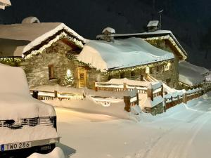 Chalet Cime Bianche during the winter
