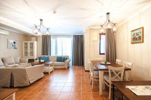 Χώρος καθιστικού στο LUXURY APARTMENT Sozopolis