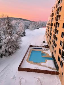 Το Modern Condo with Ski In & Ski Out - Silver Creek Lodge, Snowshoe τον χειμώνα