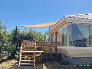 a screened in porch of a tiny house at Ale in Villarrica