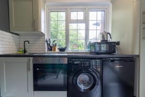 Dapur atau dapur kecil di Flat 4 Willow Brook +7 gambar