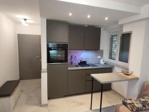 Köök või kööginurk majutusasutuses Apartments Samec
