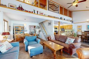 Foto dalla galleria di Crystal Beach Lakefront Condo a McCall