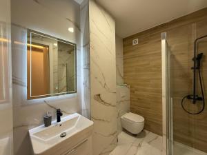 Ένα μπάνιο στο Apartman La Repit 2 +8 φωτογραφίες