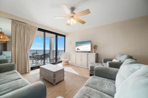 Χώρος καθιστικού στο Broadmoor 504