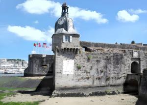Fotografia z galérie ubytovania Maison charmante à Concarneau avec spa extérieur v destinácii Concarneau