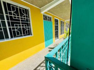 Μπαλκόνι ή βεράντα στο Todo cerca Apartamento Familiar en el corazón de San Salvador