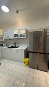 Η κουζίνα ή μικρή κουζίνα στο عجمان كورنيش +9 φωτογραφίες