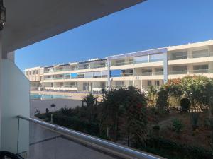 Piscina en o cerca de Appartement Vue Piscine et Mer