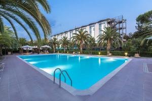 Bazén v ubytování Grand Hotel Duca D'Este nebo v jeho okolí