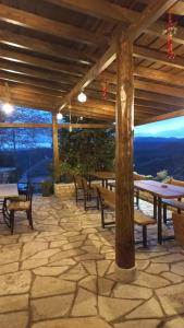 Fotografie z fotogalerie ubytování Guesthouse Selini v destinaci Vitsa + 37 fotografií