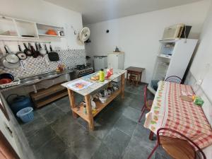 Kuchyň nebo kuchyňský kout v ubytování Hostel Tabapiri