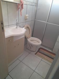 Ένα μπάνιο στο Casa temporada, balneario rincao